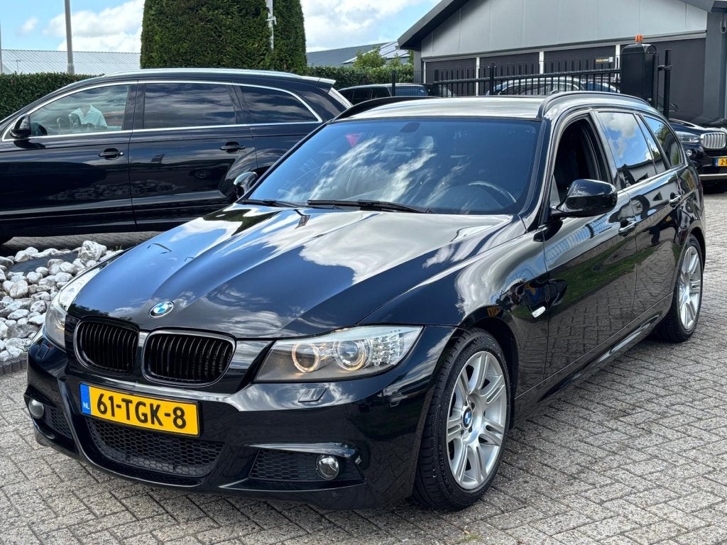 BMW 3 Serie Touring 320I High Executive 2012 M-Pakket Alcant, Euro 5, Achterwielaandrijving, 4 cilinders, Zwart