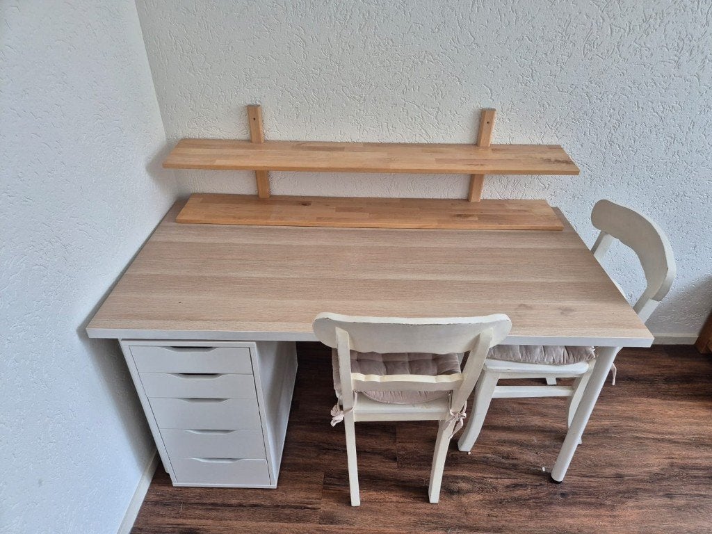 GRATIS AFHALEN - Bureau/tafel met stoelen, ladekast en plank, Ophalen, Gebruikt, Hout, IKEA