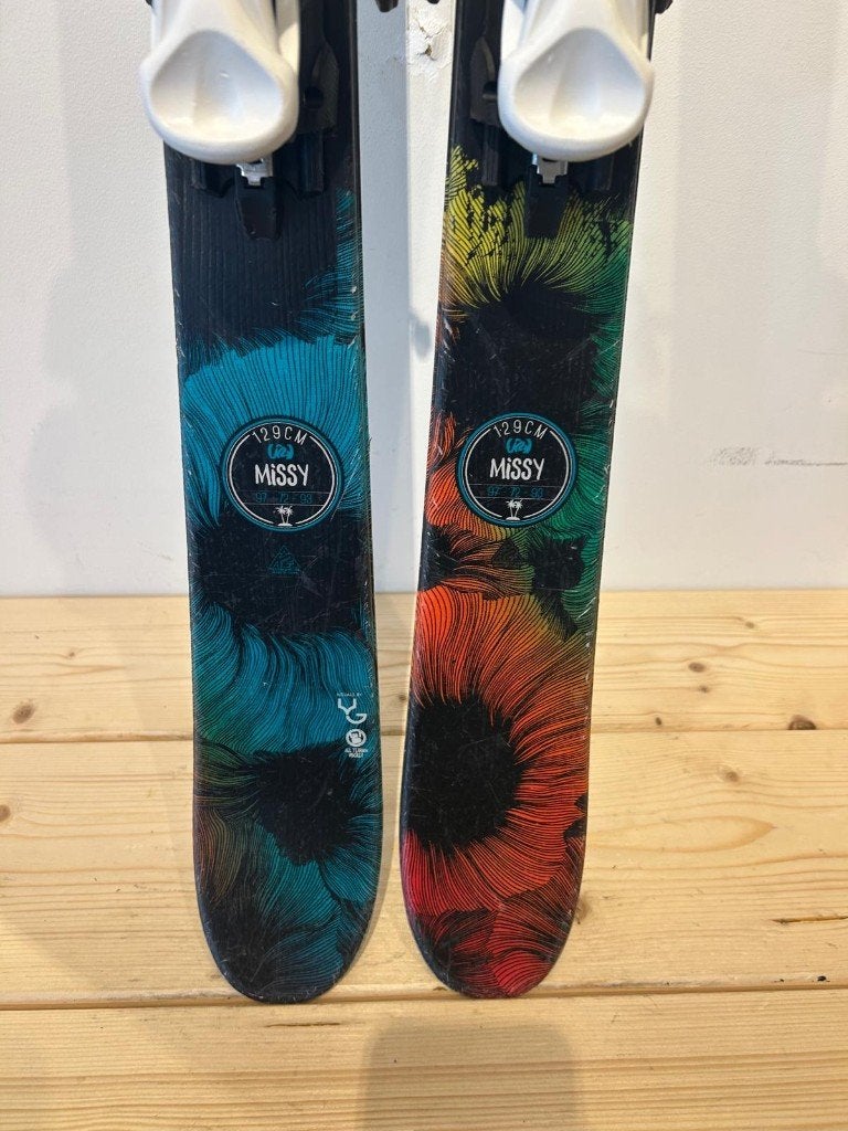 K2 Missy Junior Freestyle ski's 129 cm met Marker bindingen, Sport en Fitness, Overige merken, Gebruikt, Info@k2.com, 100 tot 140 cm