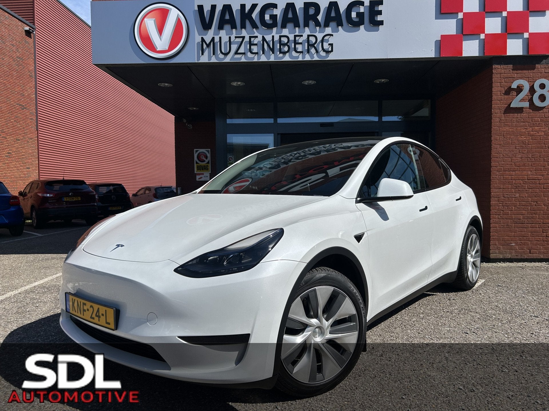 Tesla Model Y RWD 1e EIGENAAR // PANODAK // NAVI // ADAPTIVE, Auto's, Automaat, Dealer onderhouden, Achterwielaandrijving, Gebruikt