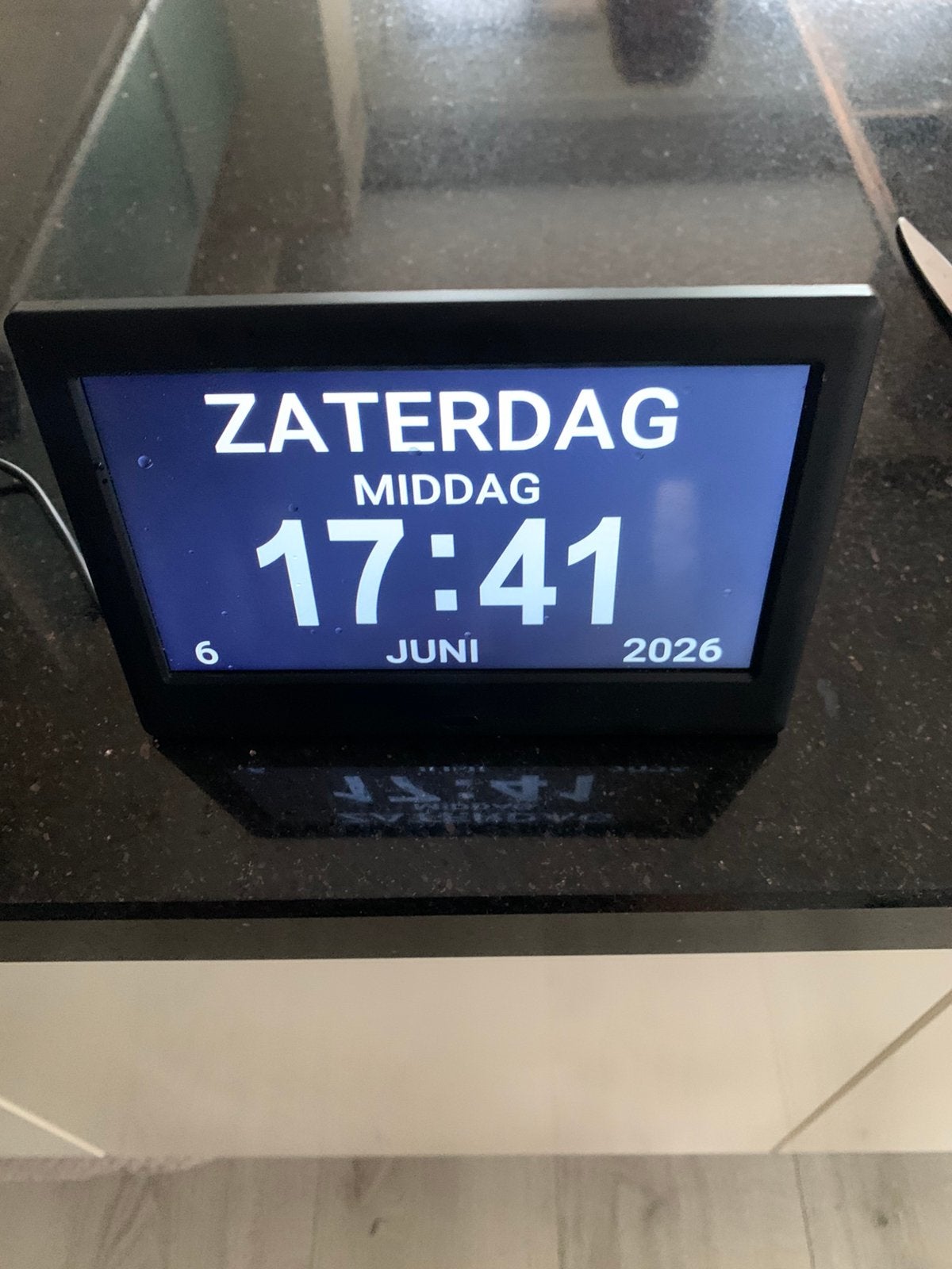 Dementie klok, Ophalen, Digitaal, Staande klok