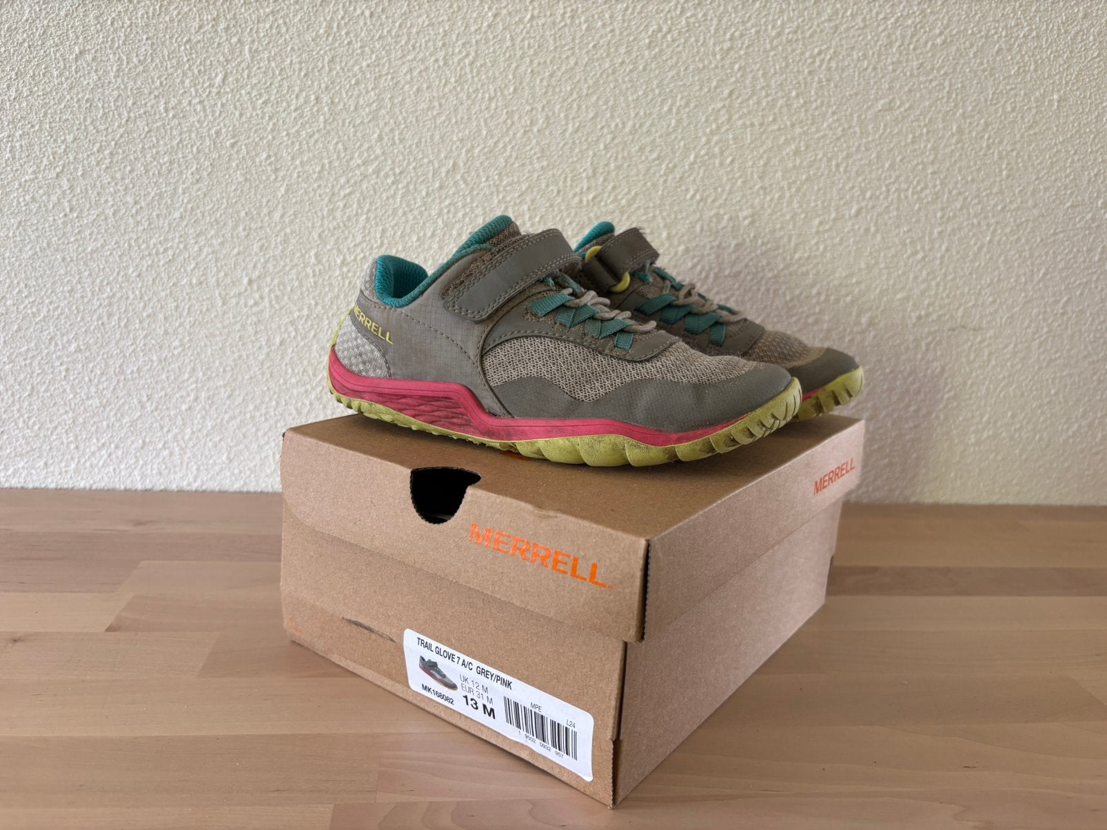 Barefoot sneakers Merrel mt 30, Gebruikt, Jongen of Meisje, Schoenen, Ophalen of Verzenden