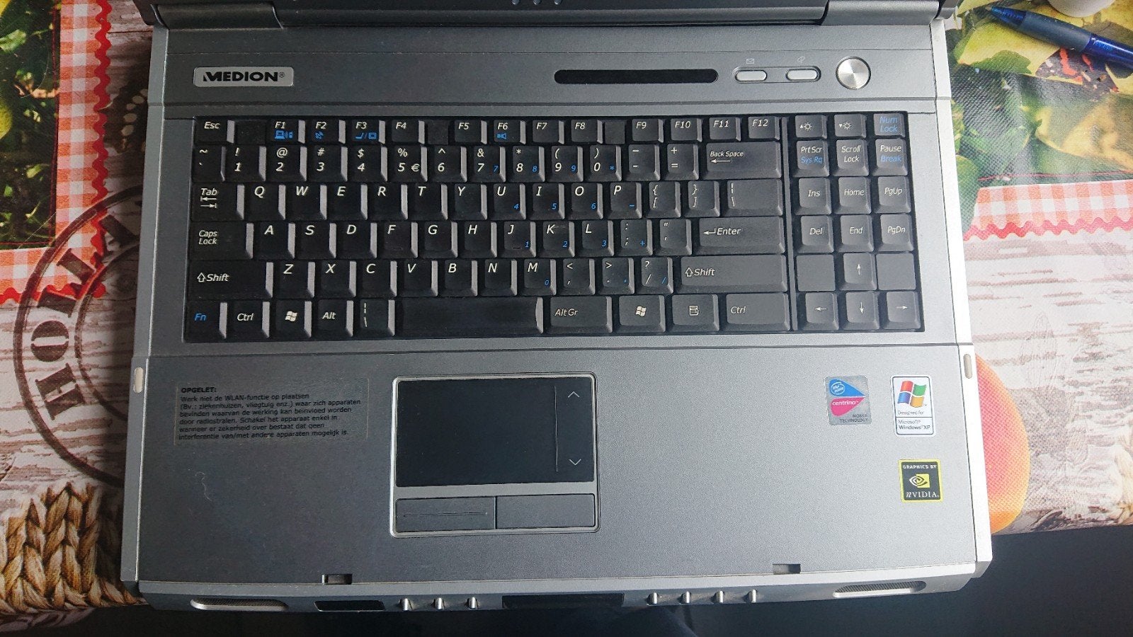 Medion 17 inch vintage gamelaptop, Gebruikt, HDD, Minder dan 4 GB, Minder dan 2 Ghz