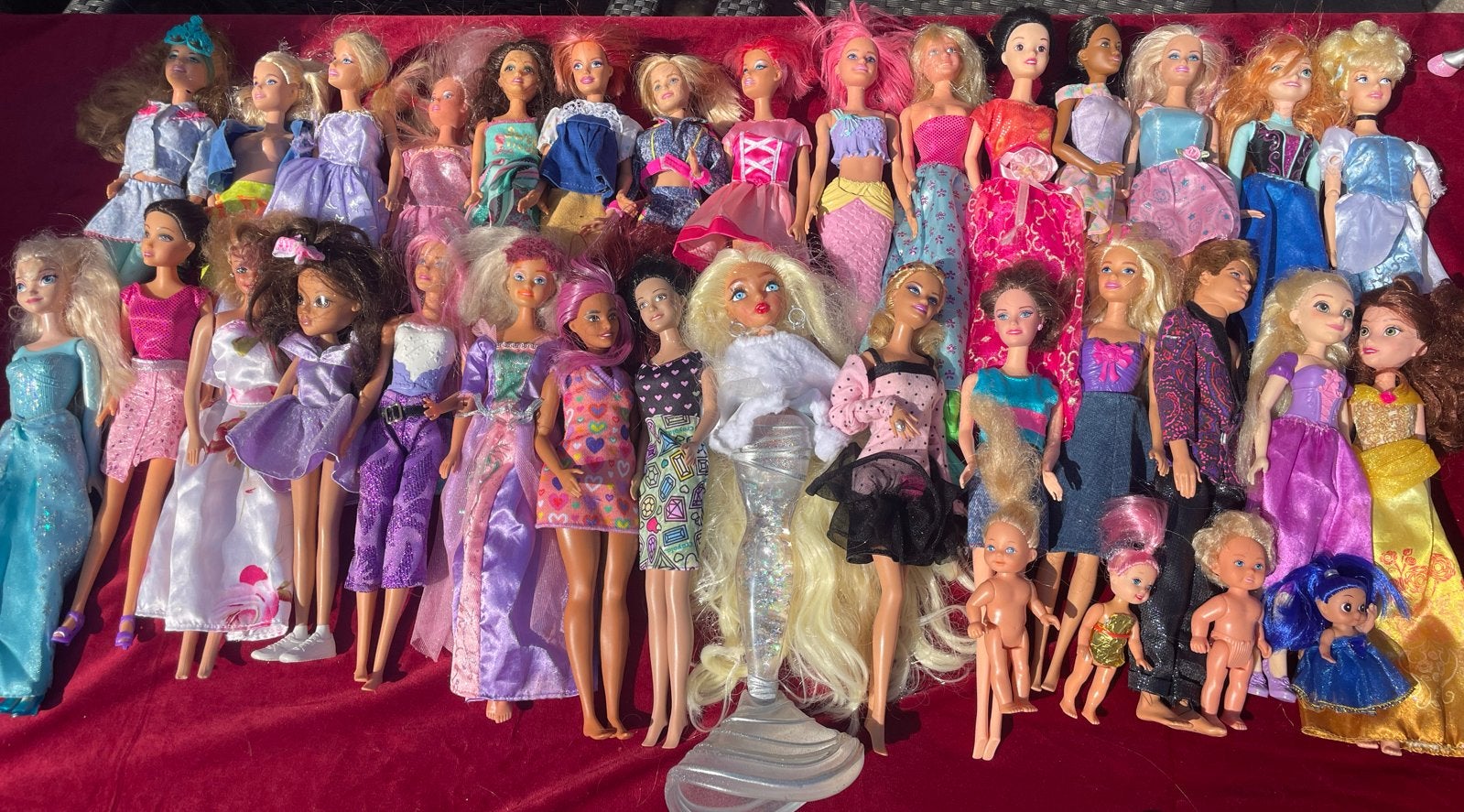 Grote collectie Barbiepoppen en accessoires, Kinderen en Baby's, Speelgoed | My Little Pony, Ophalen of Verzenden, Gebruikt