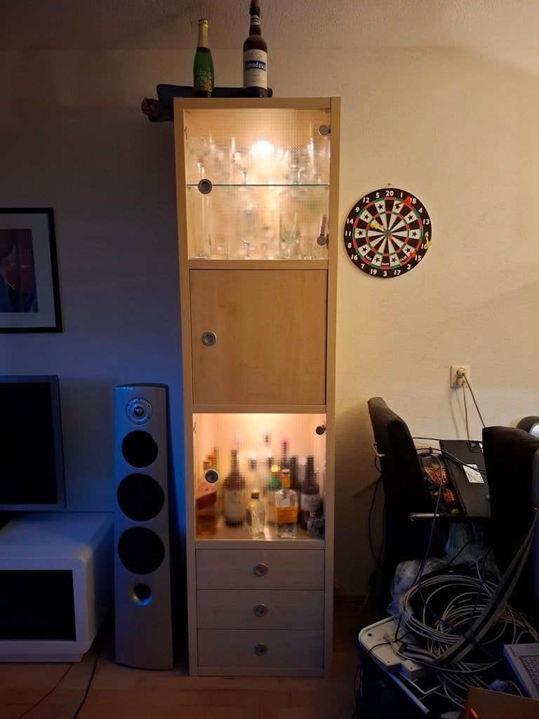Gratis ophalen woonkamerkast / Vitrinekast (Trendhopper), Huis en Inrichting, Ophalen, Overige materialen, Gebruikt, 200 cm of meer