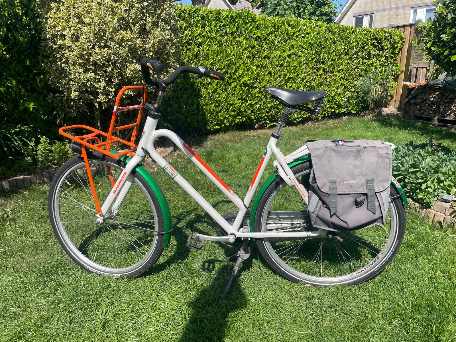 Postcode loterij fiets met Brooks zadel en voordrager, Ophalen, Versnellingen, Batavus, Trommelrem