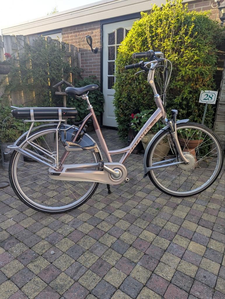 Batavus Monaco E-Go 7 Electrische Fiets, Fietsen en Brommers, Elektrische fietsen, Ophalen, Batavus, Zo goed als nieuw, 50 km per accu of meer