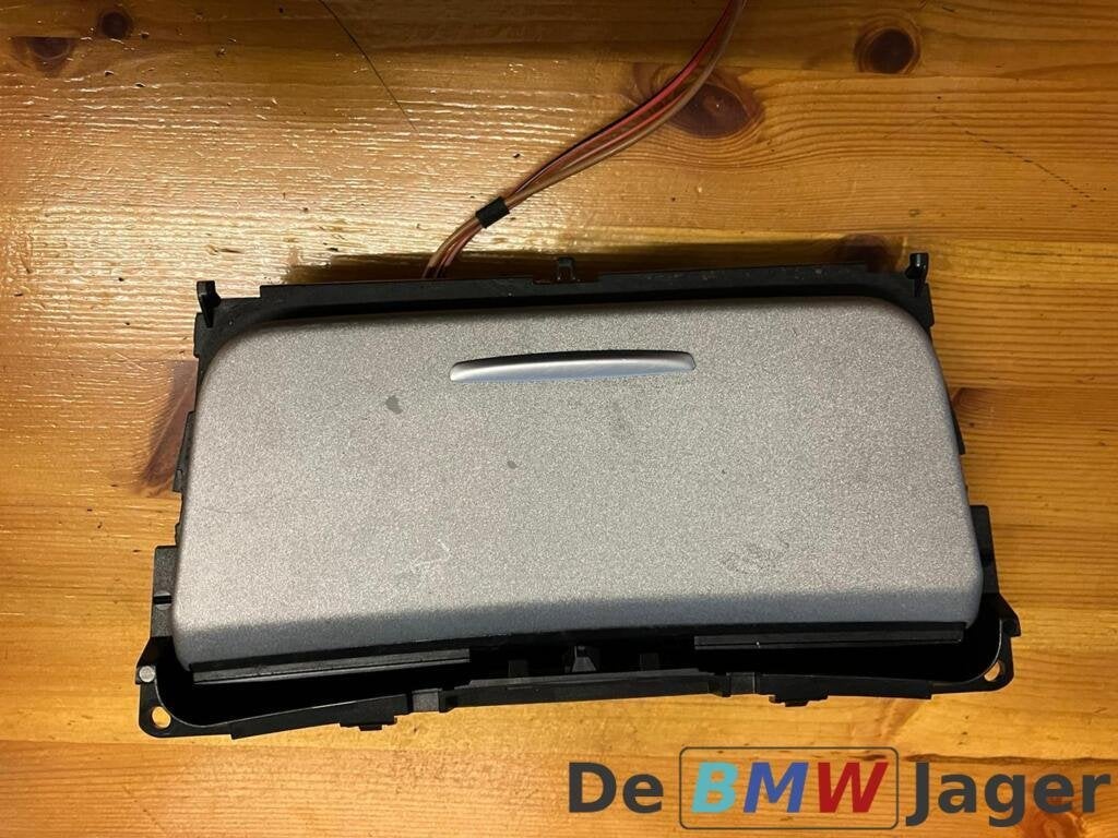 Asbak BMW E81 E82 E87 E88 E90 E91 E92 E93 51167078571, Auto-onderdelen, Interieur en Bekleding, BMW, Gebruikt, Ophalen of Verzenden