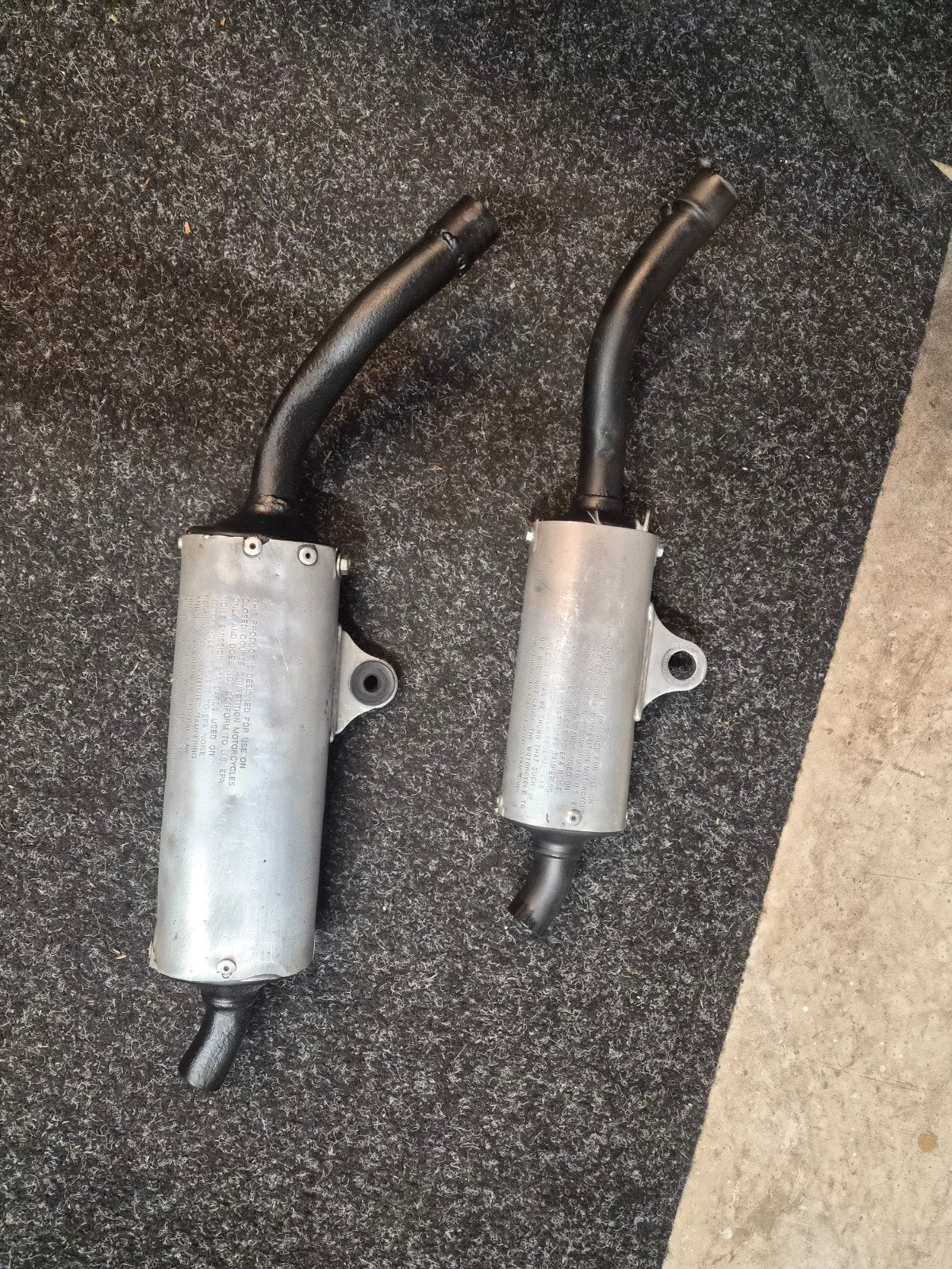 2x Originele Honda CR125 Uitlaat Demper '92 - '94  91-97, Ophalen of Verzenden, Gebruikt