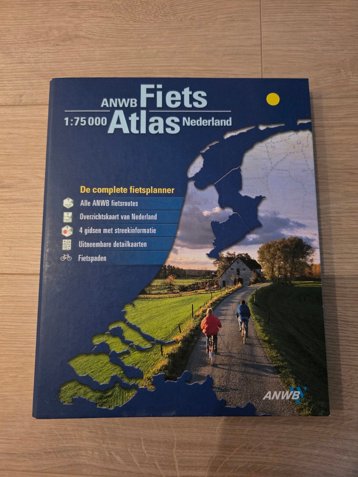 map anwb compleet met kaarten fiets routes enz, 2000 tot heden, Ophalen of Verzenden, Nederland, Landkaart