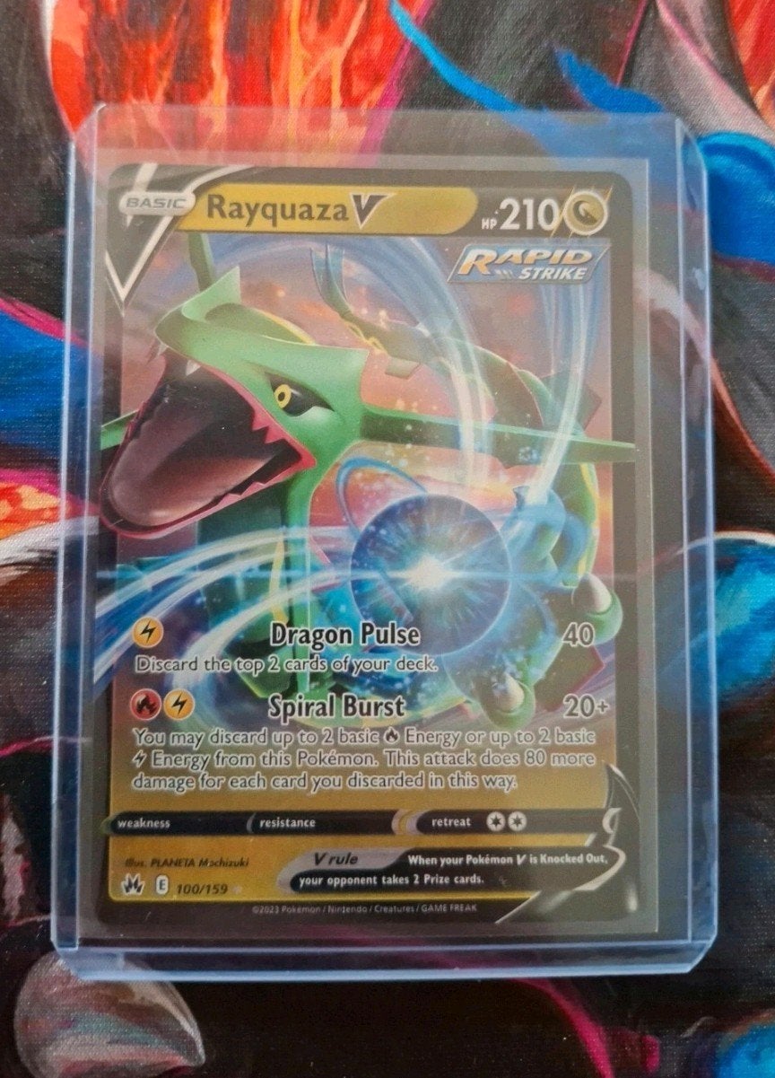 Rayquaza V 100/159, Ophalen of Verzenden, Zo goed als nieuw, Losse kaart