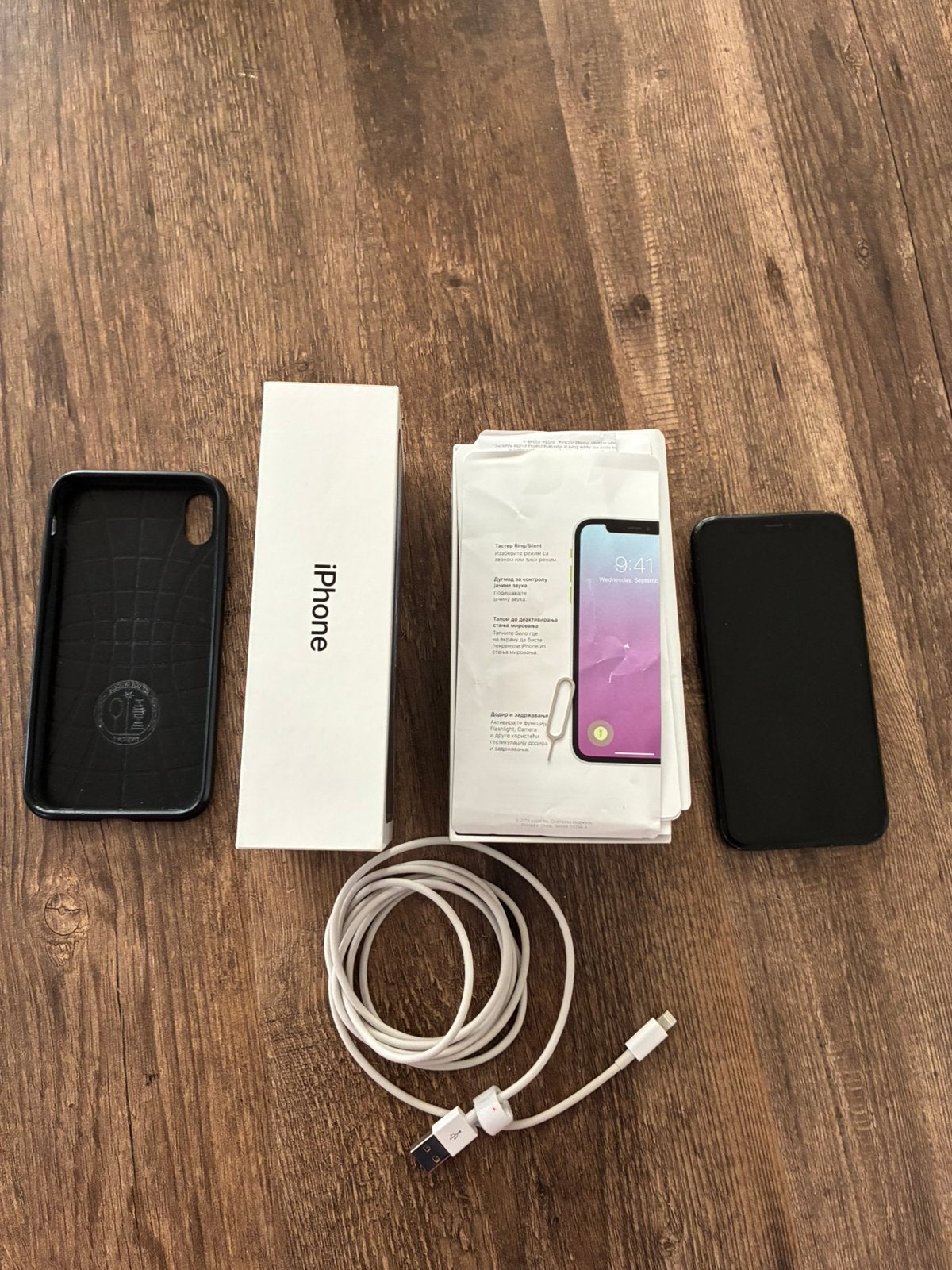 Iphone xr met gratis hoesje en laadkabel