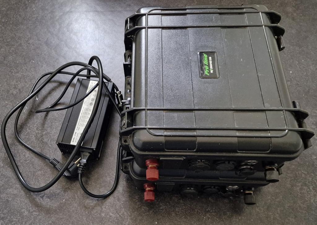 Pro line 153ah accupack 2 stuks, Watersport en Boten, Hengelsport | Karpervissen, Ophalen of Verzenden, Gebruikt, Complete set