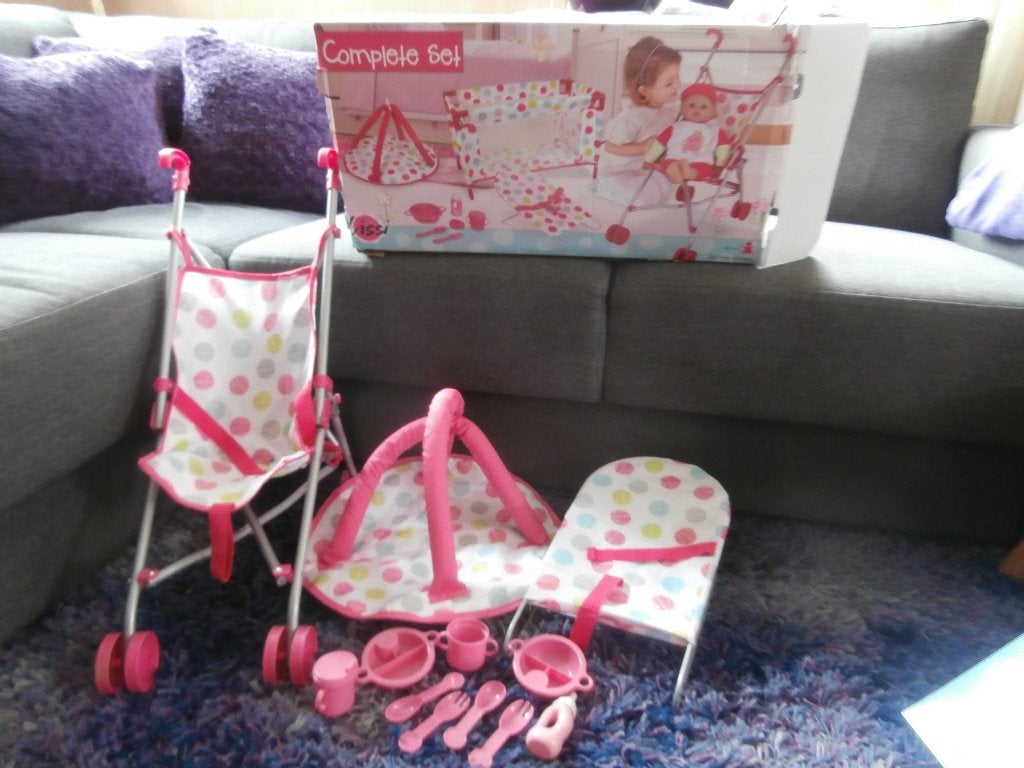 pop speelkleed buggy bestek wippertje poppen speelgoed, Ophalen of Verzenden, Zo goed als nieuw, Babypop