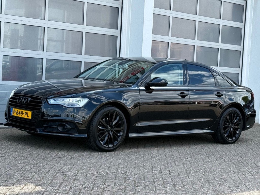 Audi A6 1.8 TFSI 190PK Ultra S-line Navi Camera ACC Standkac, Gebruikt, Euro 6, 4 cilinders, Zwart