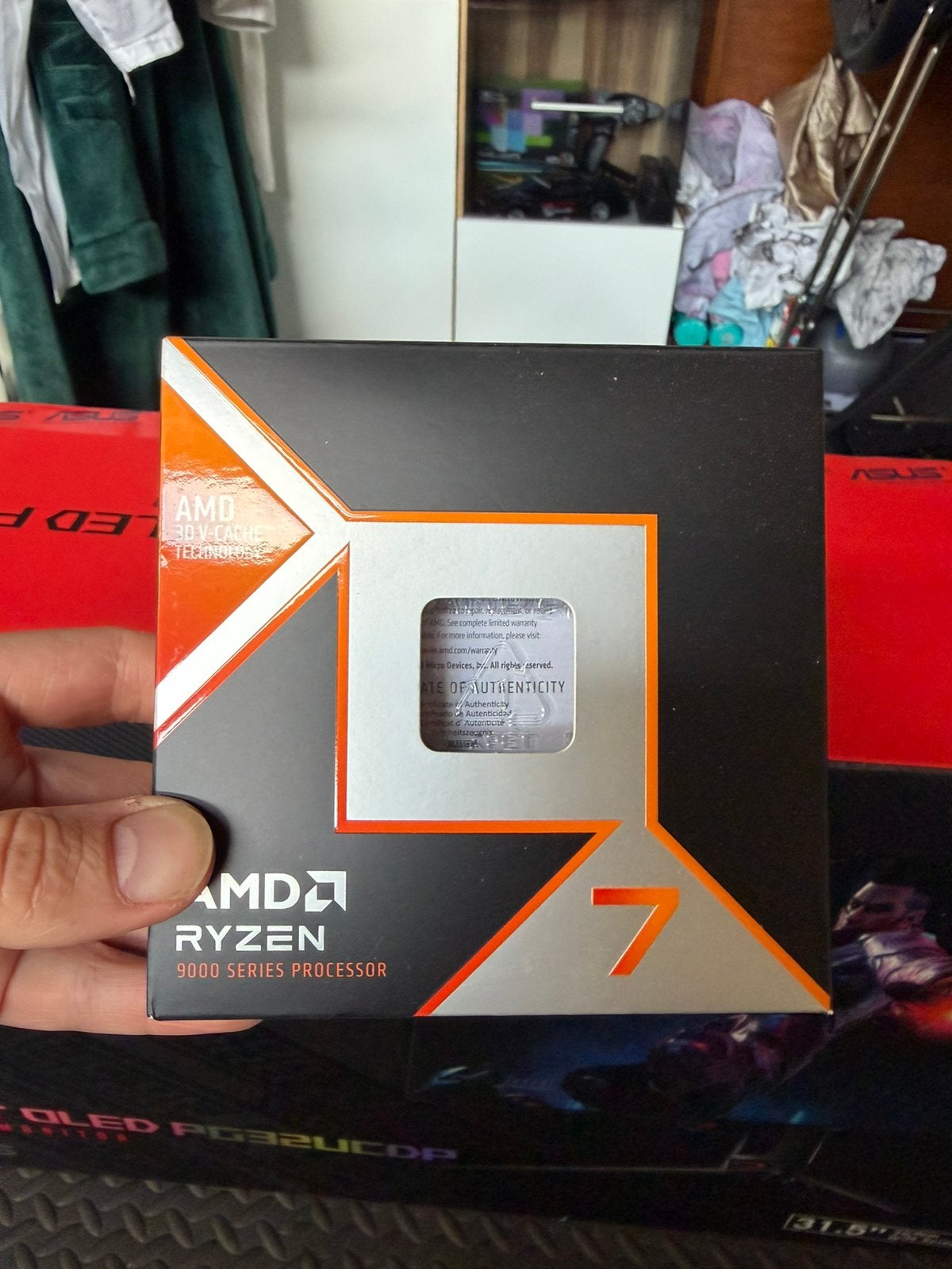 [Nieuwstaat] AMD Ryzen 7 9800X3D – De ultieme gaming CPU, Computers en Software, Processors, Zo goed als nieuw, 4 Ghz of meer
