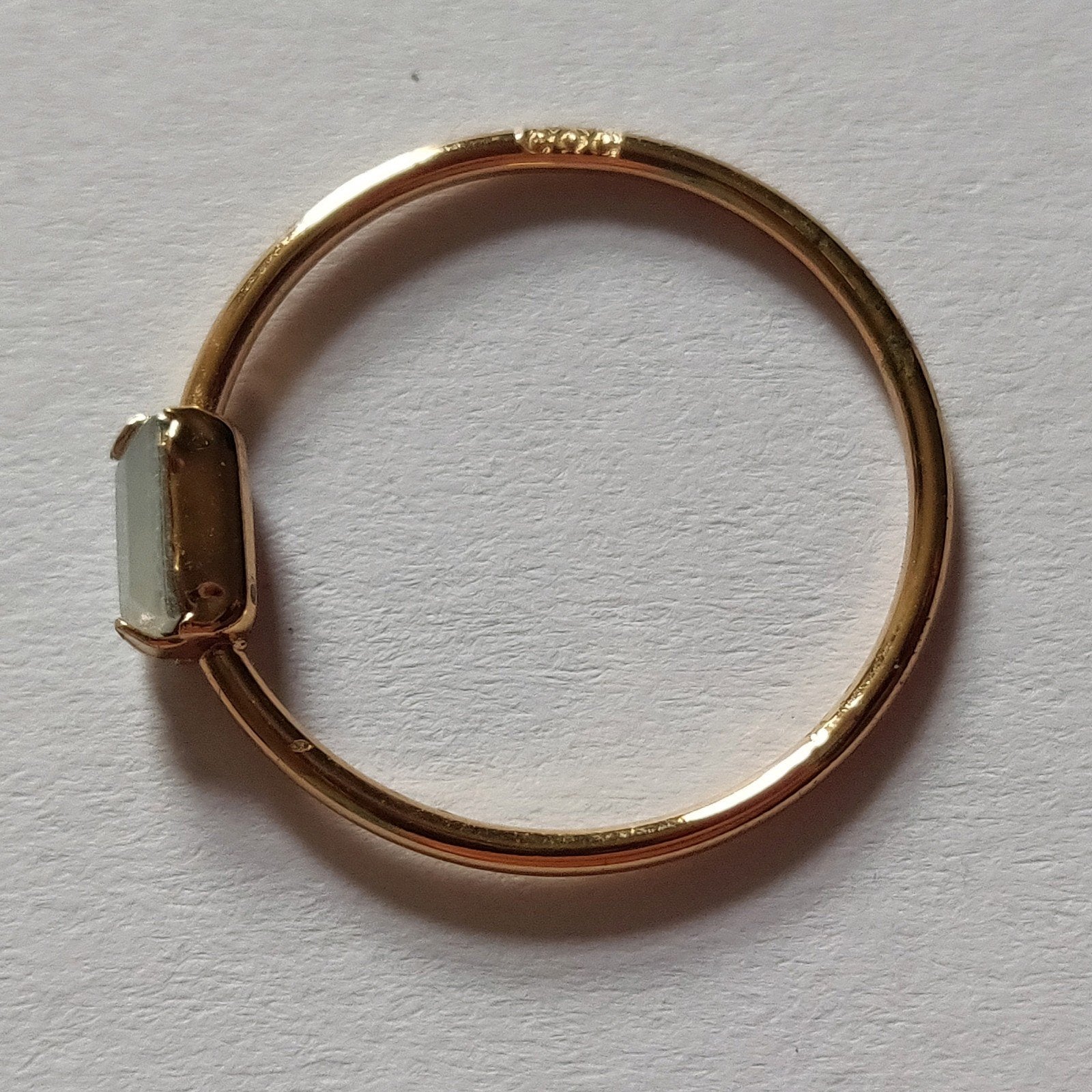 L6 Ring Steen, Nieuw, Ophalen of Verzenden, 17 tot 18, Dame