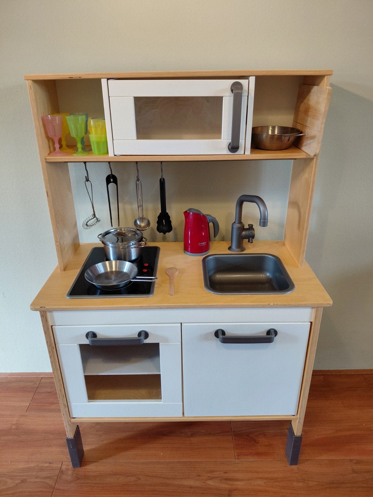 Ikea Speelkeukentje met pootverhogers en accessoires, Ophalen, Gebruikt, Hout, Speelkeuken