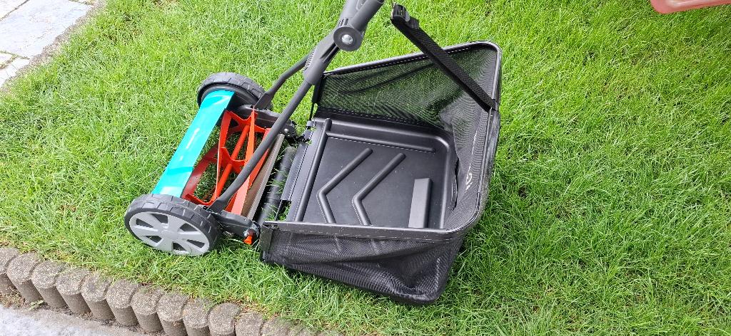 Gardena 330 grasmaaier, Tuin en Terras, Grasmaaiers, Ophalen, Gebruikt, 30 t/m 39 cm, Kooimesmaaier
