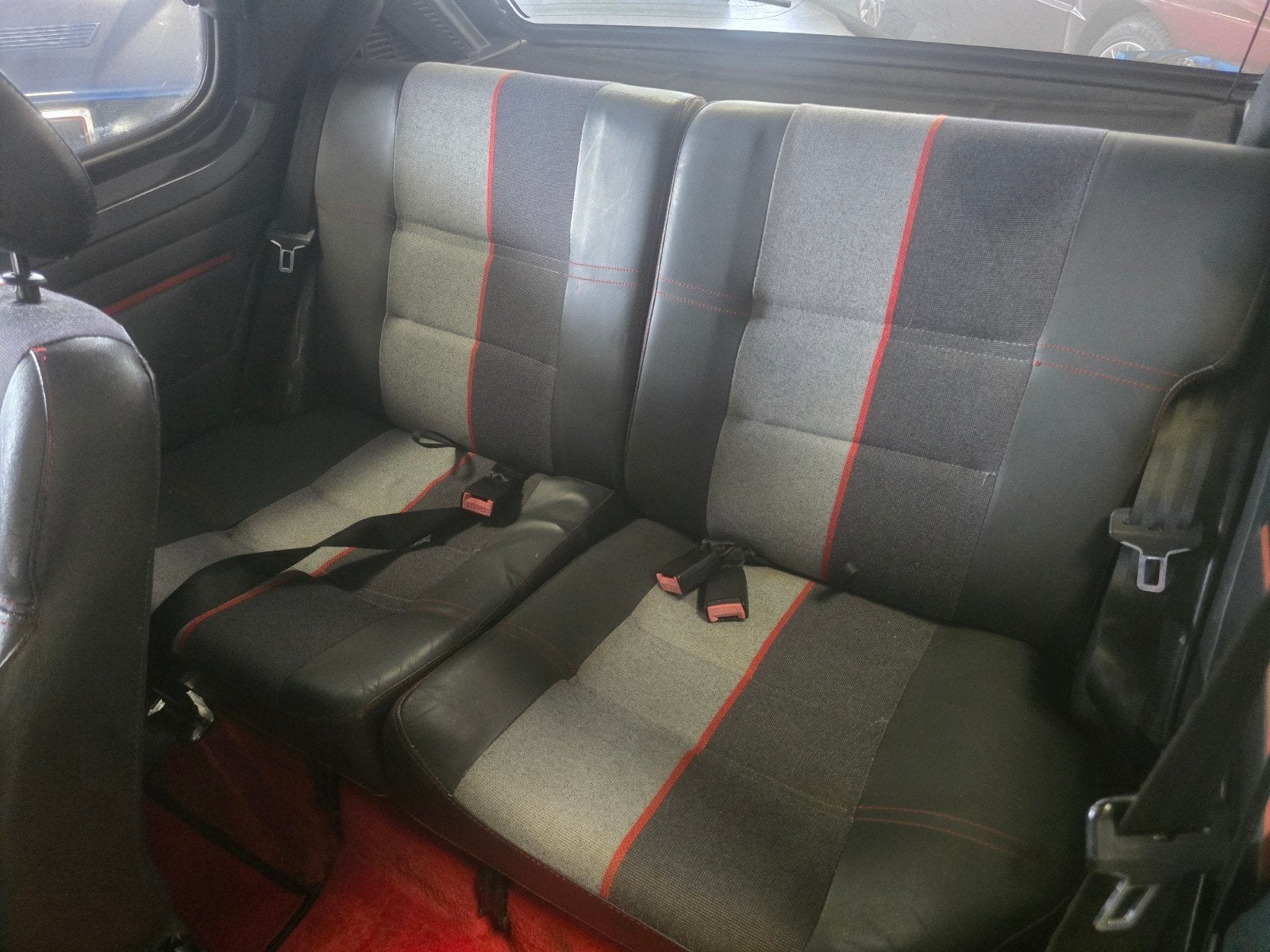 Peugeot 205 gti project Auto. lees text goed!, foto 9