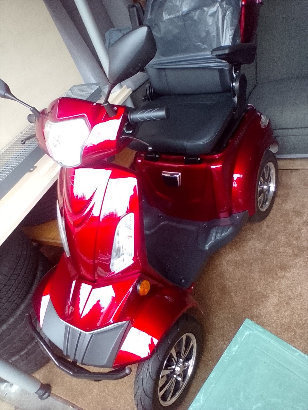 Scootmobiel. in nieuwstaat., Ophalen, Zo goed als nieuw, 16 t/m 25 km, 16 km/u of meer