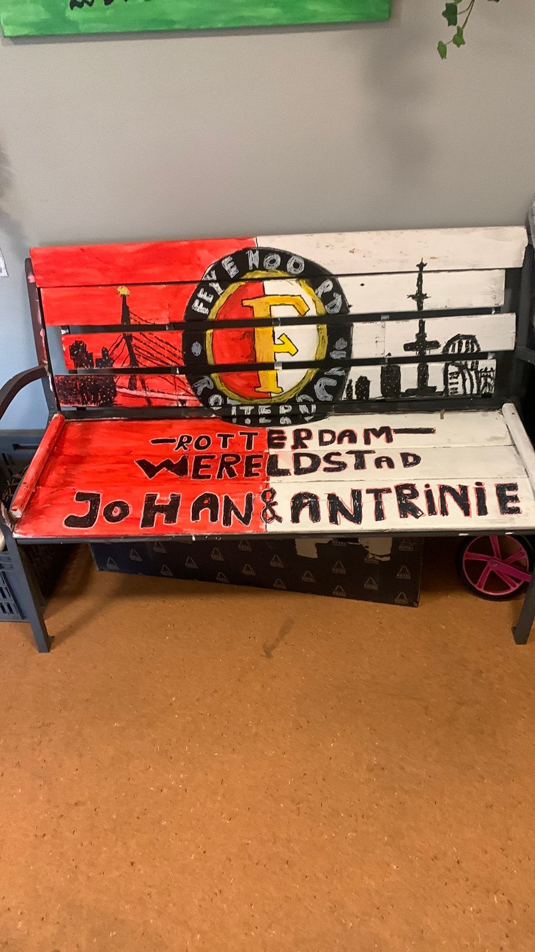 Feyenoord bankje, Ophalen, Zo goed als nieuw, Hout