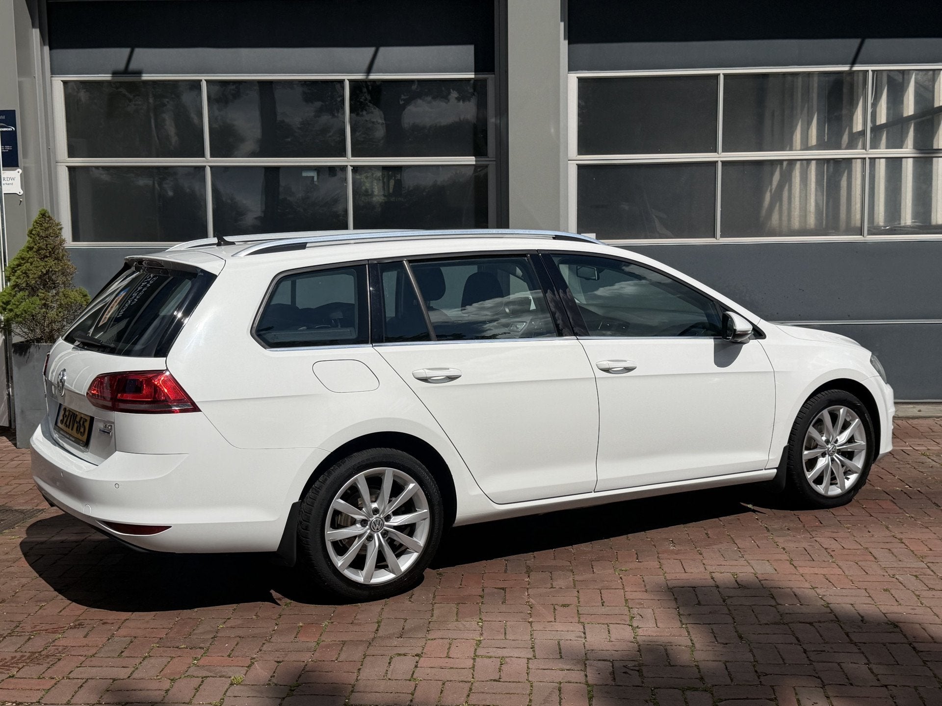 Volkswagen Golf Variant 1.4 TSI Highline Bj 2015 Navi,ClimaA, Auto's, Volkswagen, Euro 5, Stof, Gebruikt, Zwart