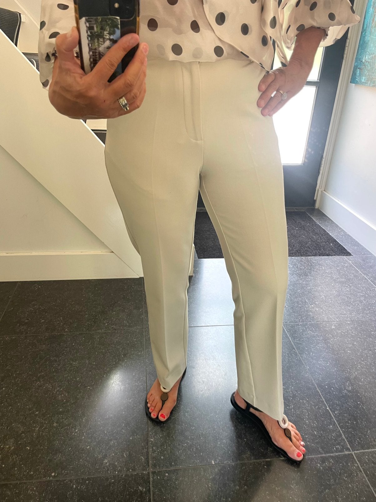 MbyM, super mooie kiezelkleurige broek, stretch, maat M, Kleding | Dames, Maat 38/40 (M), Overige kleuren, Nieuw, Ophalen of Verzenden