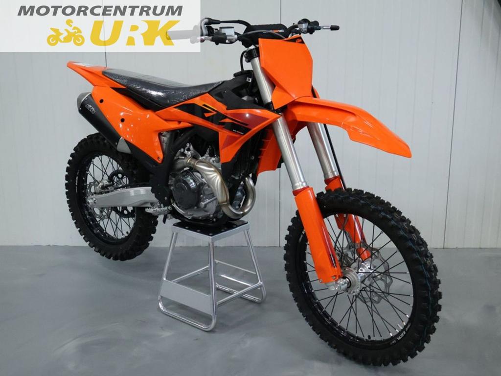 KTM 450 SX-F (bj 2025), Motoren, 450 cc, 2 cilinders, KTM, Bedrijf