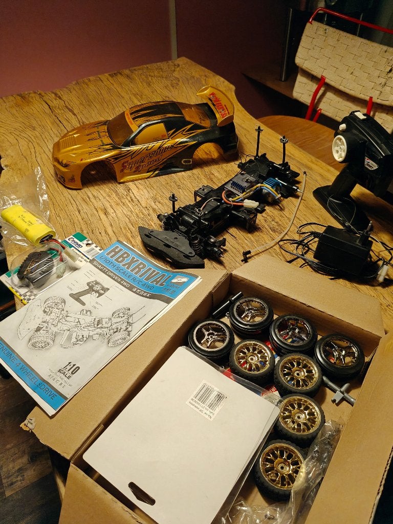 Bestuurbare auto, Elektro, Gebruikt, Ophalen of Verzenden, Schaal 1:10