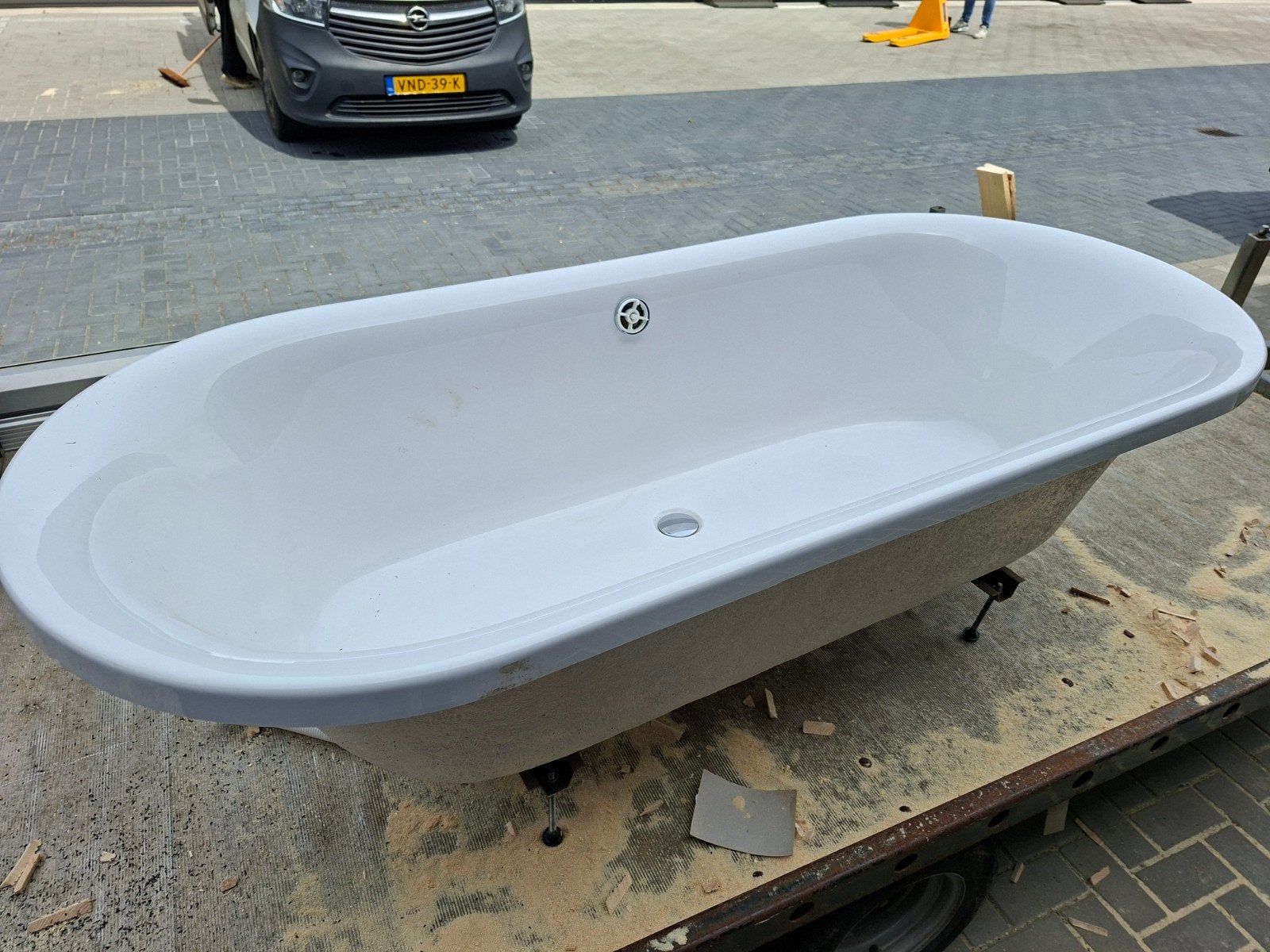 Bad 170x70cm - Nieuw met lichte beschadigingen, Doe-het-zelf en Verbouw, Sanitair, Ophalen