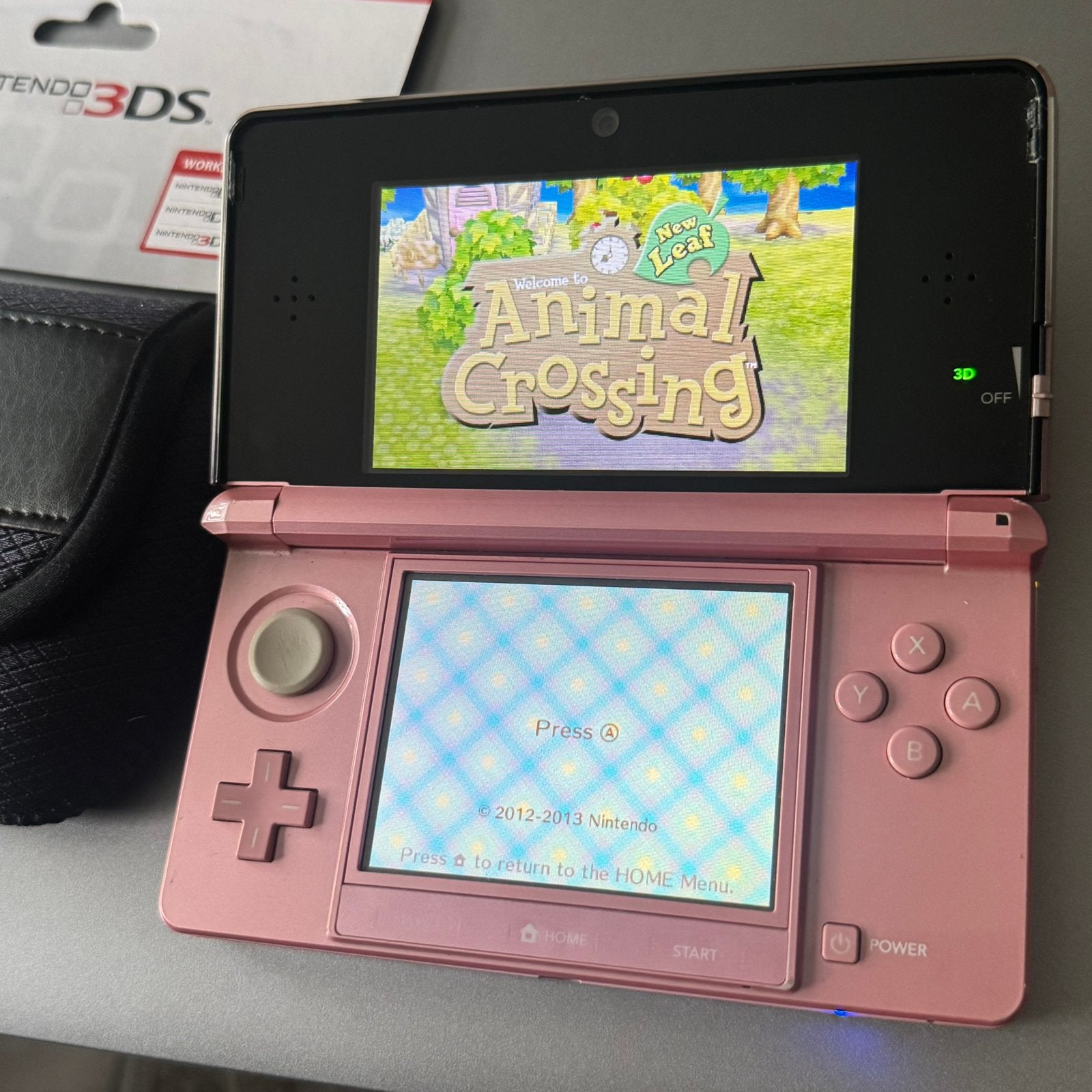 Nintendo 3DS + nieuw hoesje, 64 gb, nieuwe stylus en oplader, Met games, Ophalen of Verzenden, Roze, 3DS