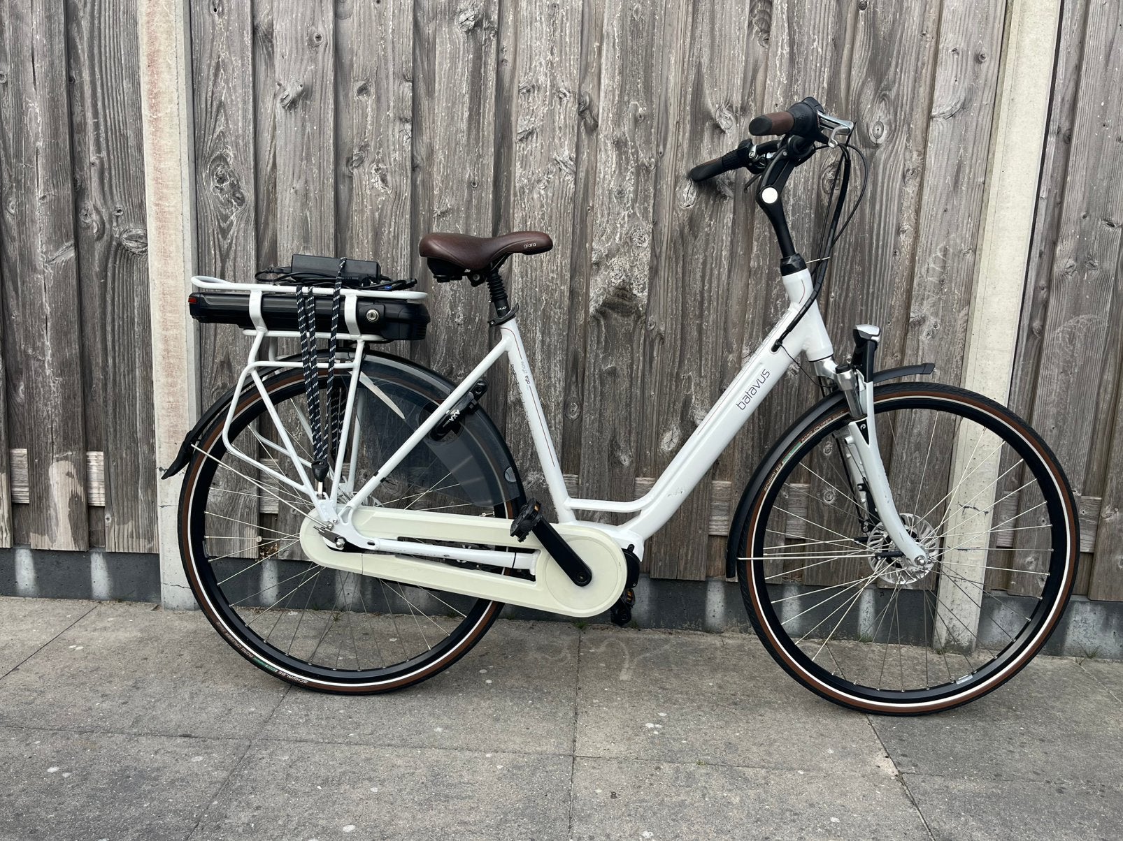 Elektrische fiets Batavus wayz ego e-motion middenmoter, Ophalen, Batavus, Zo goed als nieuw, 51 tot 55 cm