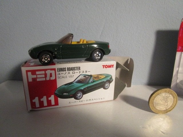 MAZDA MX-5 TOMICA schaal 1:57, Hobby en Vrije tijd, Ophalen, Zo goed als nieuw, Auto