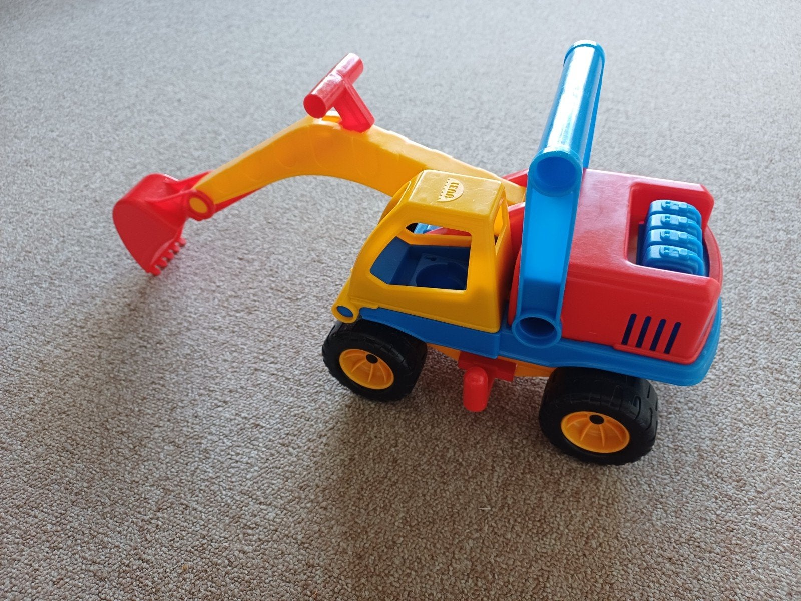 Grote kleurrijke speelgoed graafmachine voor kinderen, Ophalen, Zo goed als nieuw