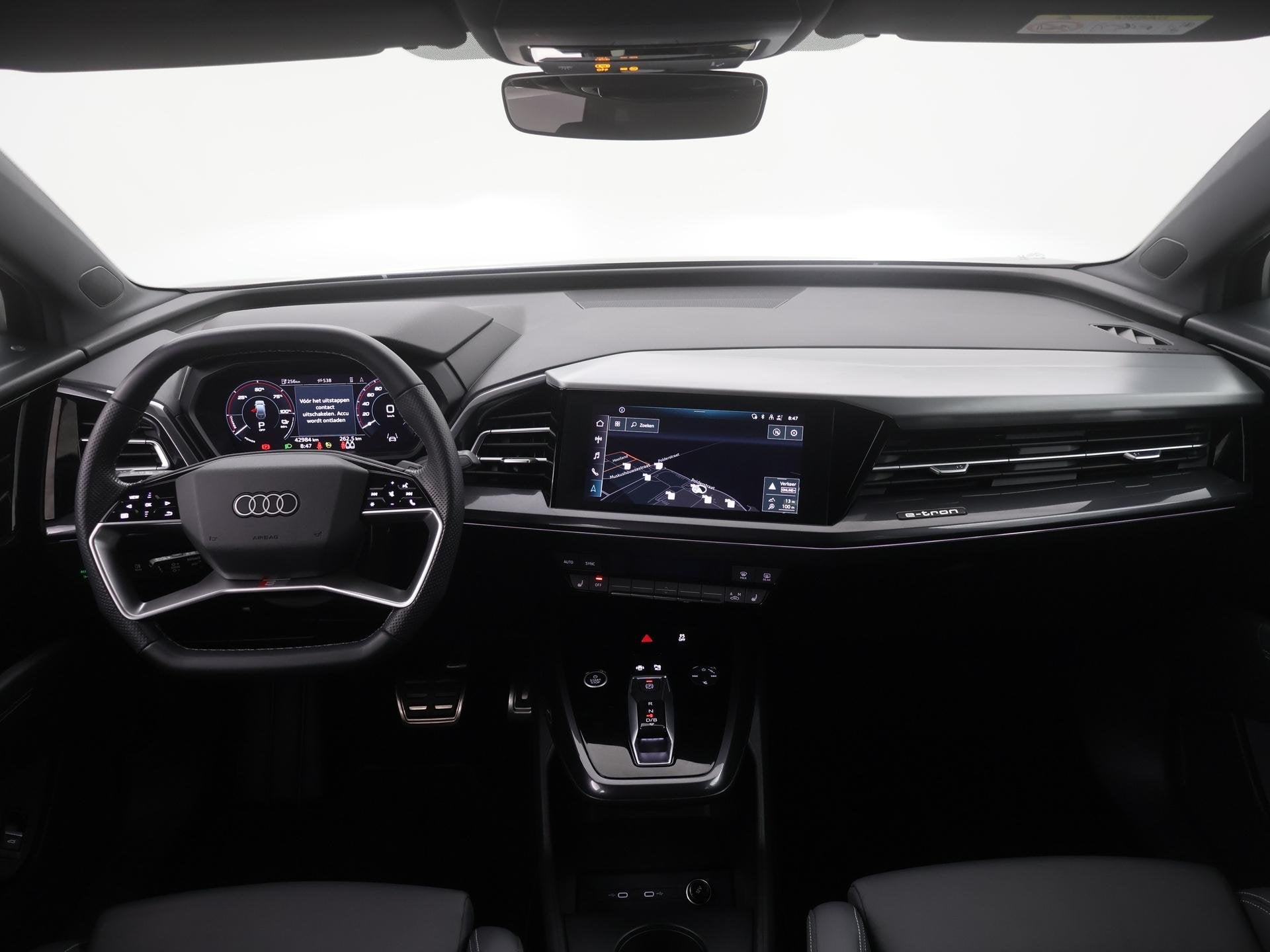 Audi Q4 e-tron 35 Advanced edition 55 kWh 2X S-LINE|SOH91%|L, Auto's, Audi, Automaat, Achterwielaandrijving, Gebruikt, Zwart