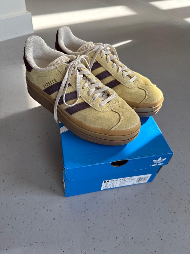 Adidas Gazelle Bold suède - Maat 40 - ZGAN!, Geel, Ophalen of Verzenden, Sneakers of Gympen, Zo goed als nieuw