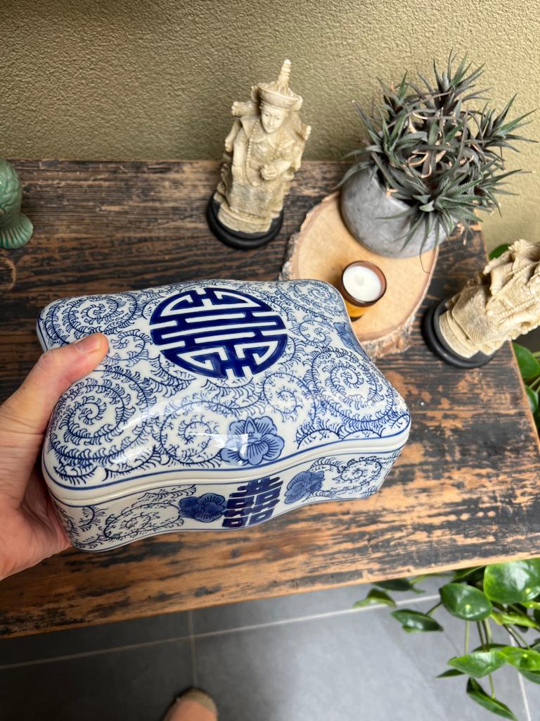 Chinese porselein schaal doos xxl Chinees groot 20 cm, Verburgt Vintage, Porselein of Keramiek, Schaal, Ophalen of Verzenden