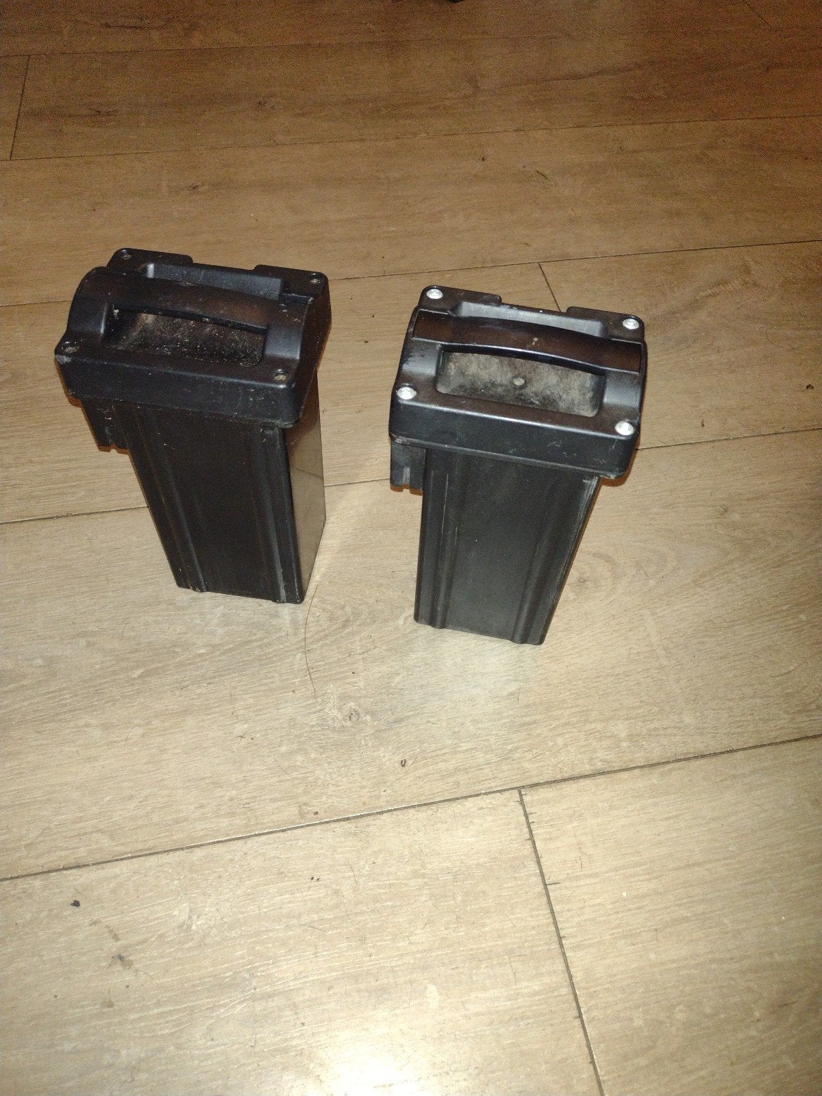 2 accu's wolfgarten 36.5V + lader, Ophalen, Cirkelmaaier, Accu-grasmaaier, Wolfgarten