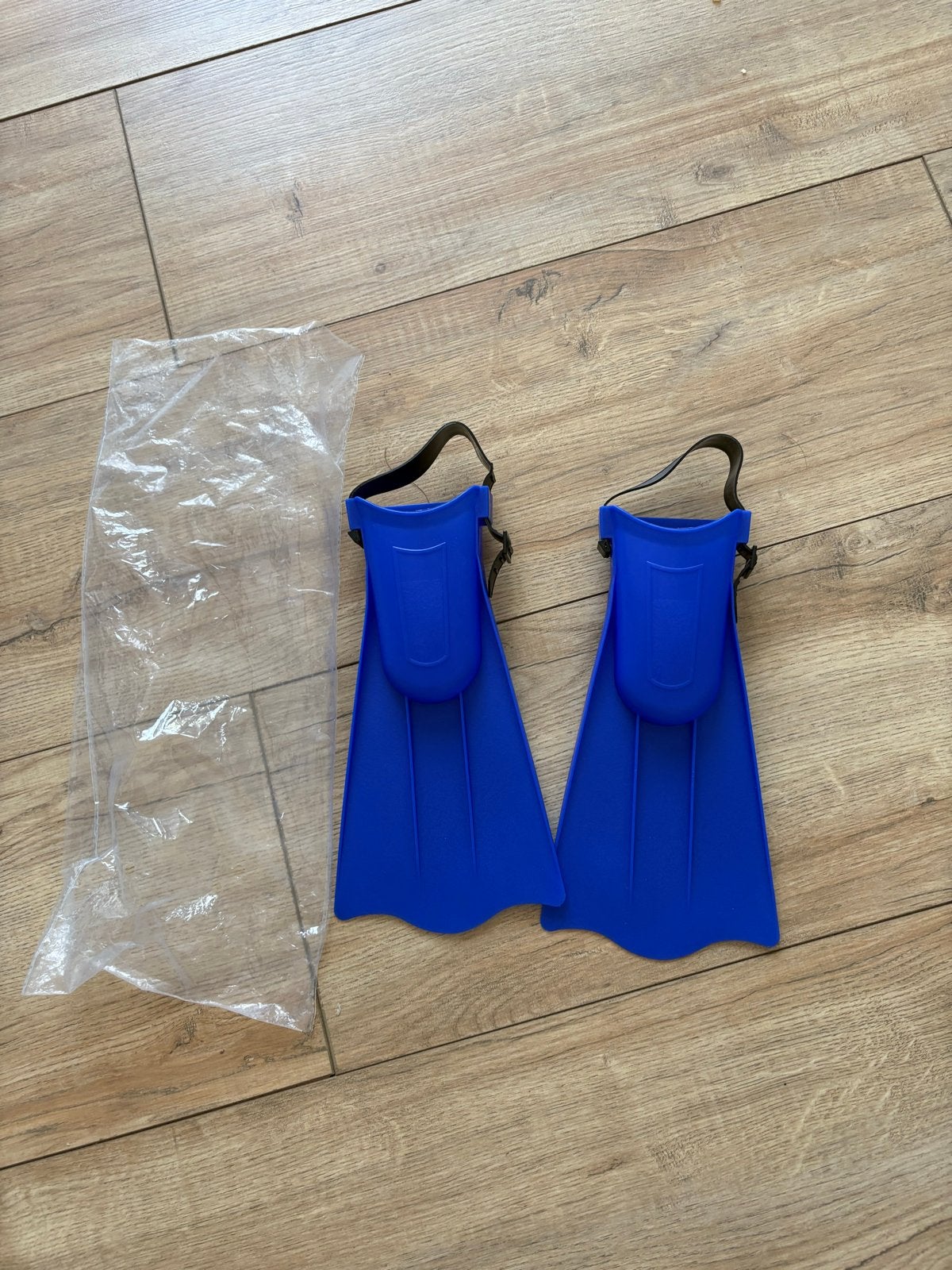 Nieuwe blauwe zwemvliezen voor kinderen, Watersport en Boten, Duiken, Ophalen of Verzenden, Nieuw, Zwem- of Duikvliezen
