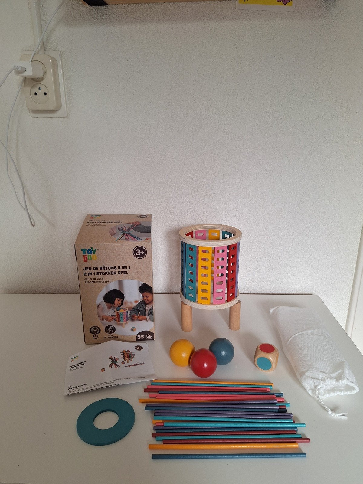 Nieuwe houten montessori 2 in 1 stokken spel, ballen spel, d, Ophalen of Verzenden, Nieuw, Overige typen