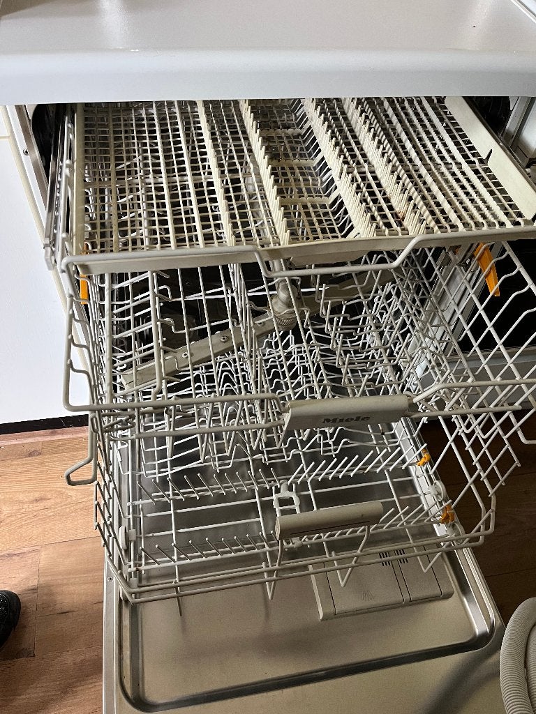 Rekken voor Miele vaatwasser, Witgoed en Apparatuur, Vaatwasmachines, Ophalen, Gebruikt, Vrijstaand, Minder dan 85 cm