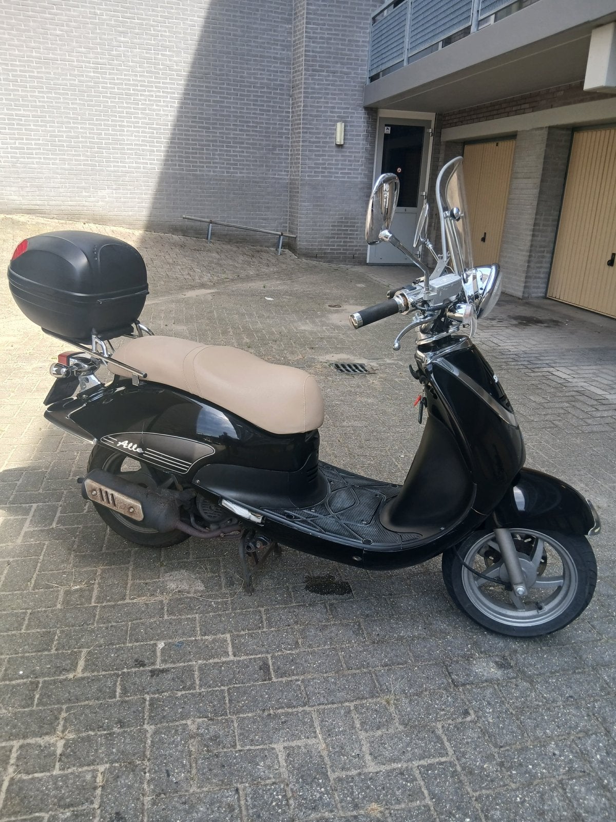 Sym Allo Scooter - Zwart, Goed Onderhouden, Fietsen en Brommers, Ophalen, Gebruikt, Maximaal 45 km/u, Allo