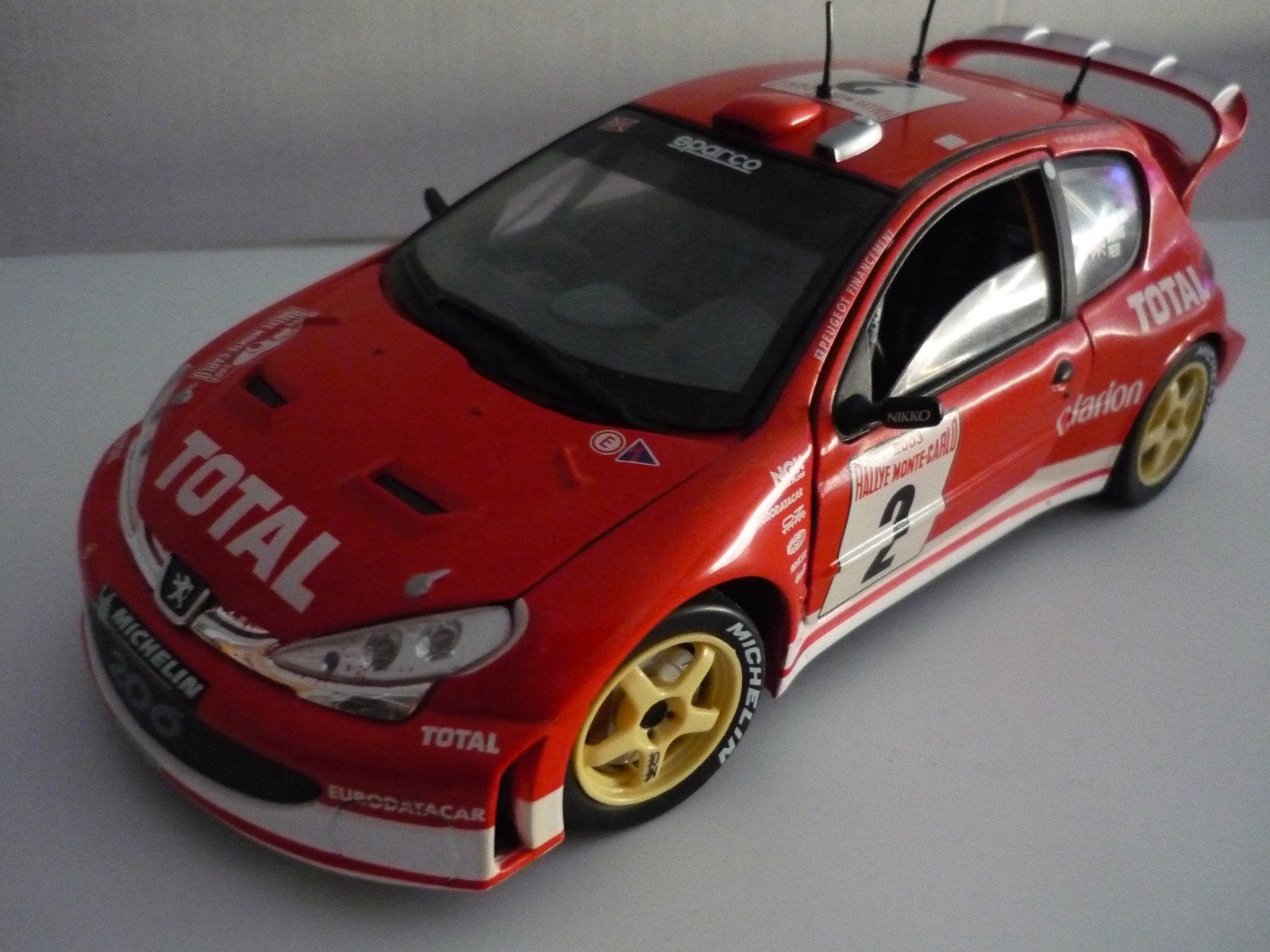 Schaalmodel 1:18 Peugeot 206 WRC Rally Monte Carlo 2003, Hobby en Vrije tijd, Modelauto's | 1:18, Ophalen of Verzenden, Gebruikt