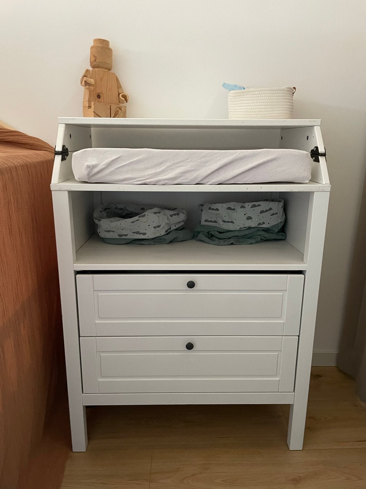 Commode met lades - goede staat, lichte gebruikssporen