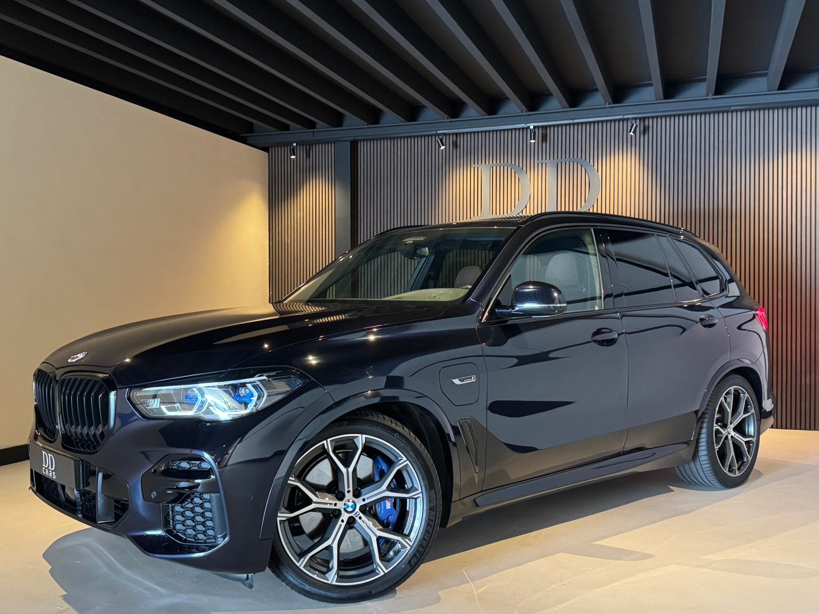 BMW X5 Xdrive45e 394PK | Sky | M Pack | Laser | HuD | 360 |, Parkeerassistent, X5, Zwart, Vierwielaandrijving