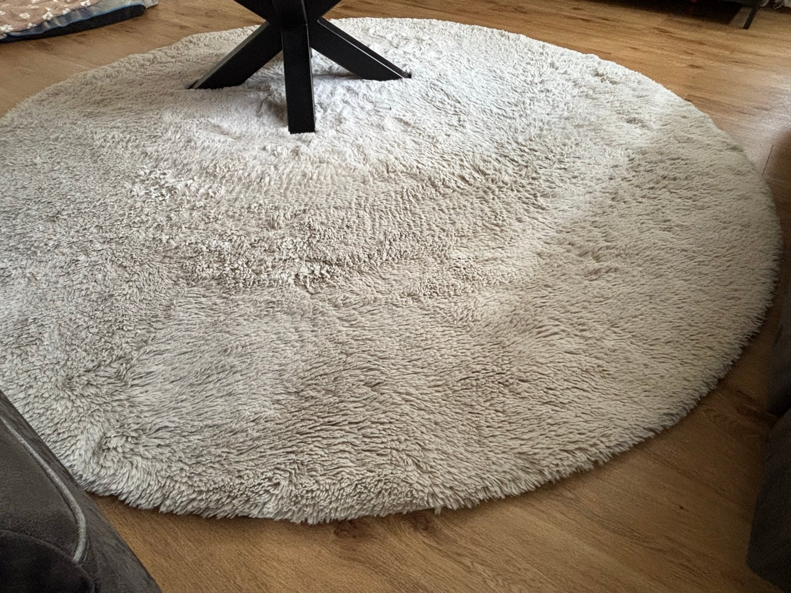 Hoogpolig rond tapijt - Fluffy - Ø 200cm 1,5 jaar oud, Ophalen, Gebruikt, Rond, 200 cm of meer