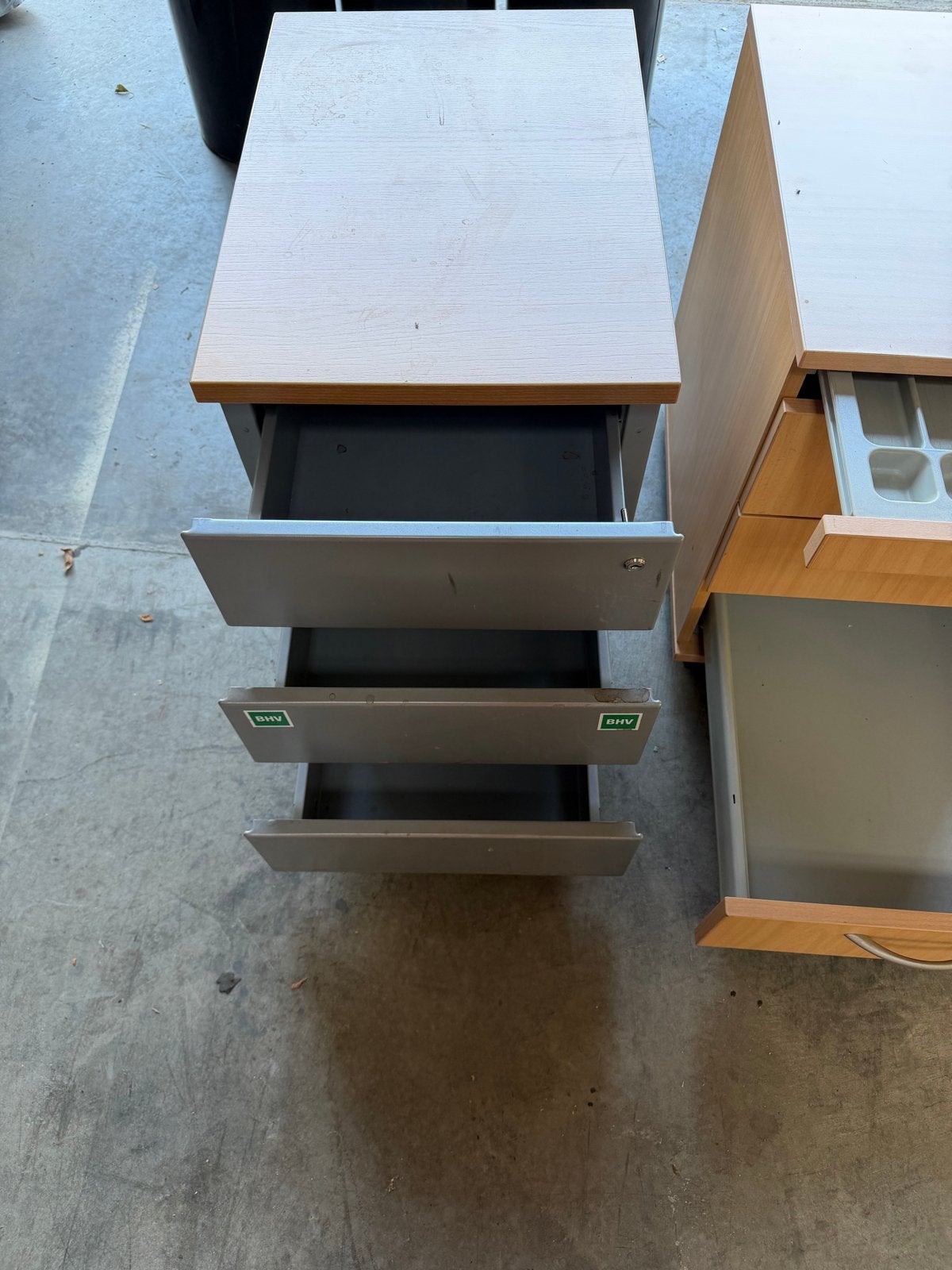 Ladeblokken: 1x3 lades en 1x4 lades, zonder sleutels, Ophalen, Gebruikt