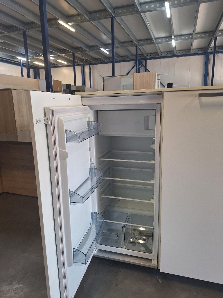 Keuken Compleet met APP 120Keukens op voorraad Nr. 2948, Ophalen of Verzenden, Zo goed als nieuw, Enkelwandige keuken, Met kookeiland