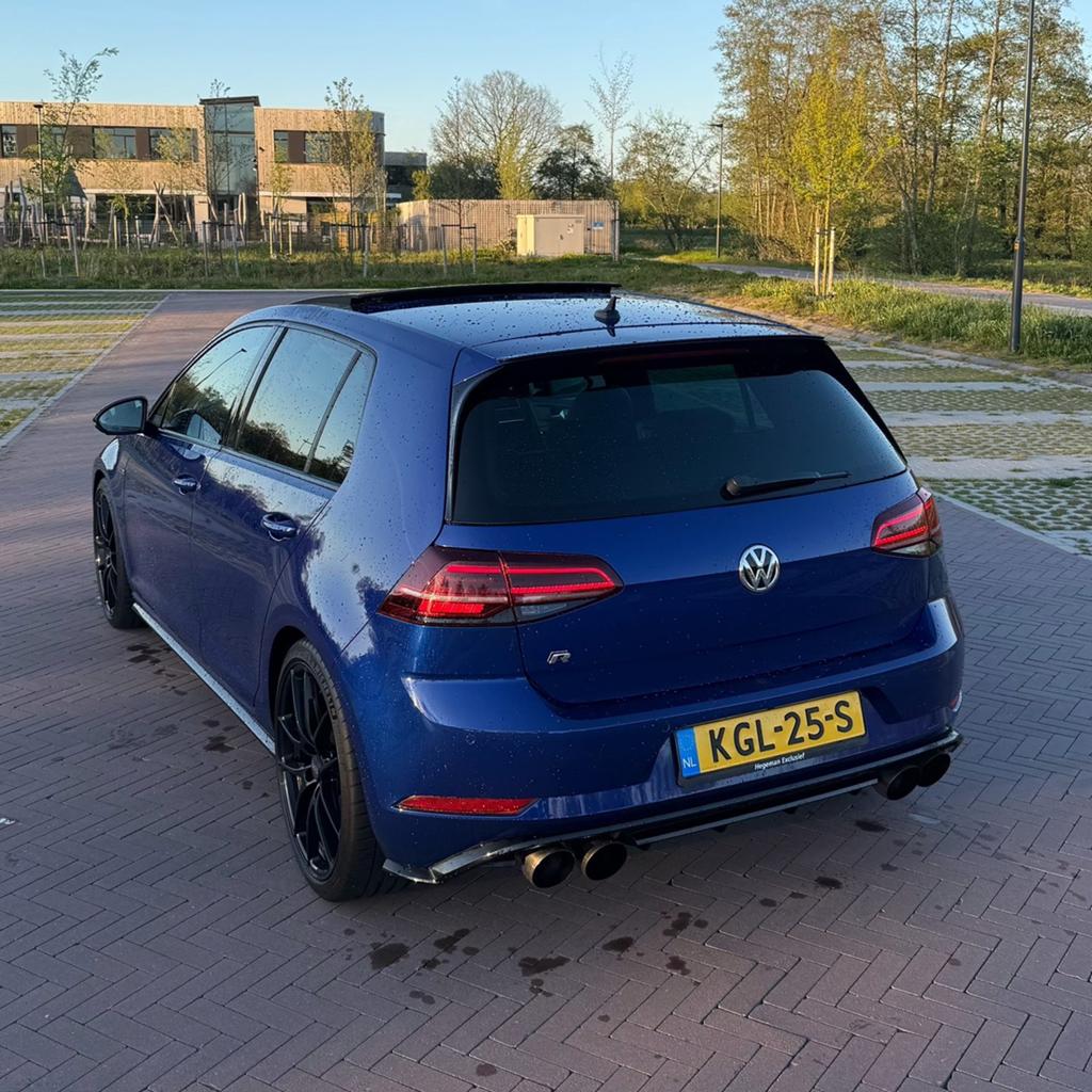 Volkswagen Golf 2.0 7.5 R | APR / OZ / PANO / DYNA / 1E EIG, Auto's, Automaat, 4 cilinders, 1984 cc, 310 pk